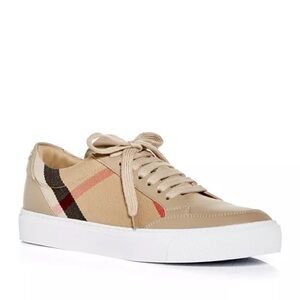 Burberry Women's Salmond Vintage Check Low Top Sneakers